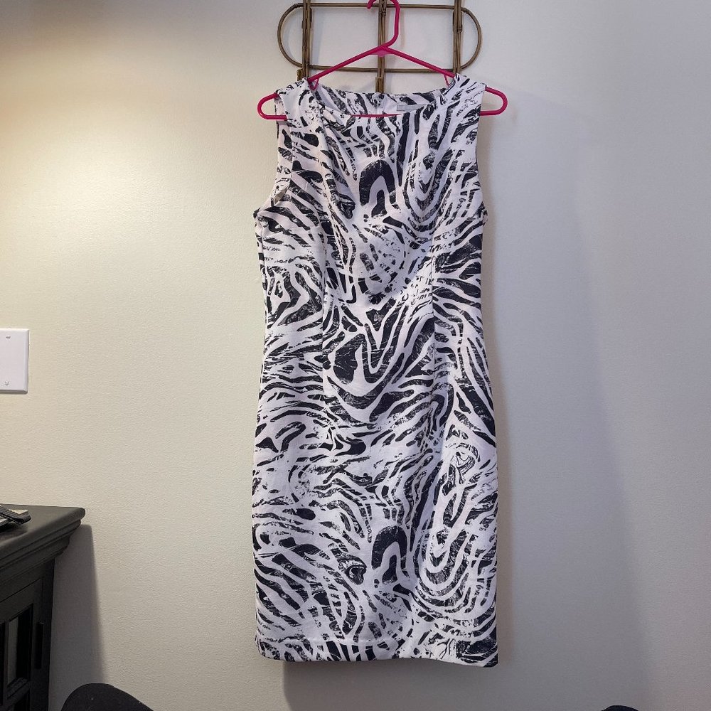 Fitted Animal Print above the knee dress